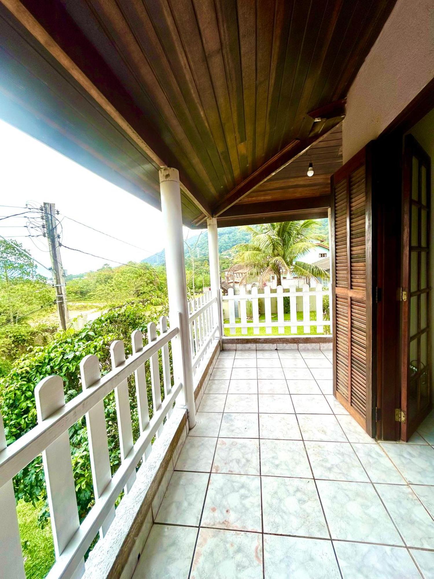 Sobrado E Casa Em Ubatubaヴィラ エクステリア 写真
